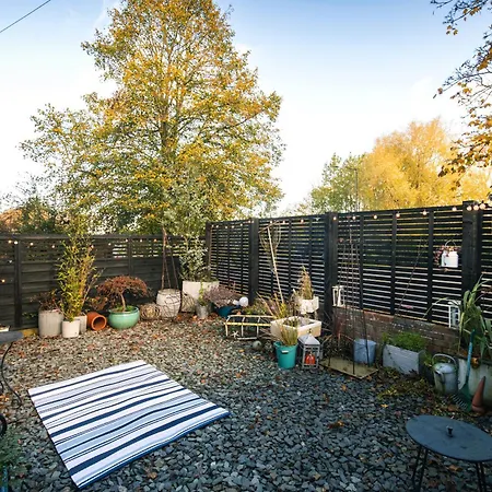 Number 19 בית נופש *